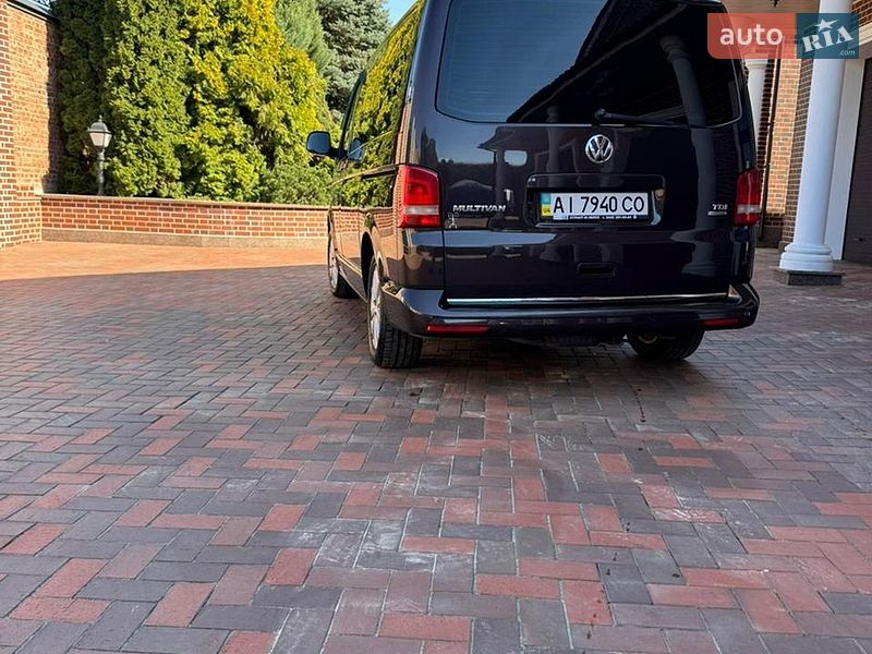 Минивэн Volkswagen Multivan 2013 в Киеве