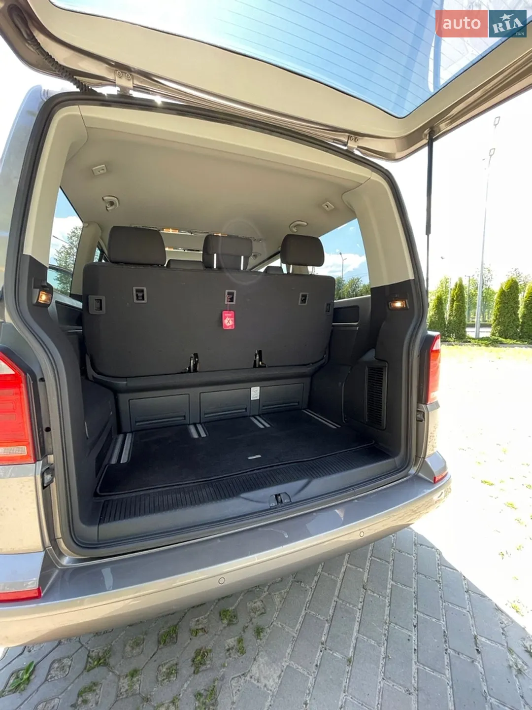 2018 Volkswagen Multivan - мініатюра 24