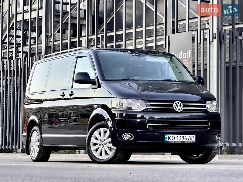 Минивэн Volkswagen Multivan 2011 в Киеве