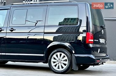 Минивэн Volkswagen Multivan 2011 в Киеве