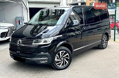 Мінівен Volkswagen Multivan 2024 в Києві