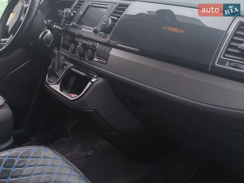 Минивэн Volkswagen Multivan 2019 в Киеве