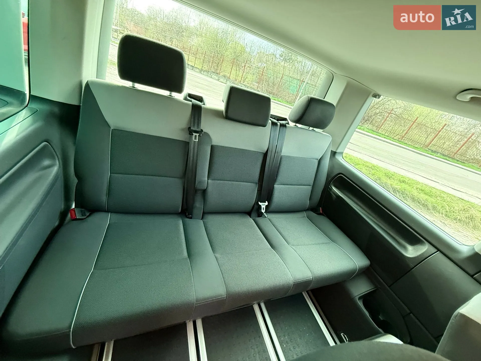 2012 Volkswagen Multivan - мініатюра 31
