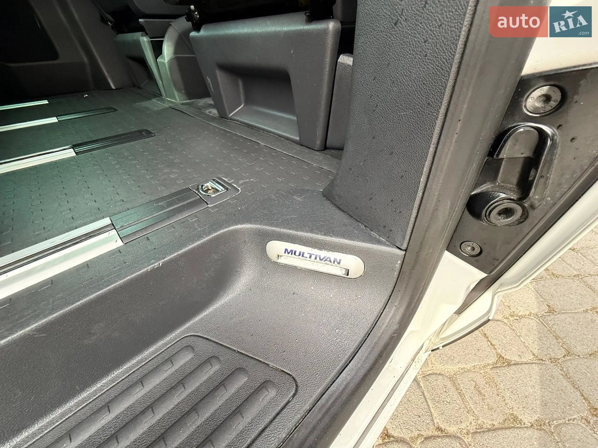 2012 Volkswagen Multivan - мініатюра 37