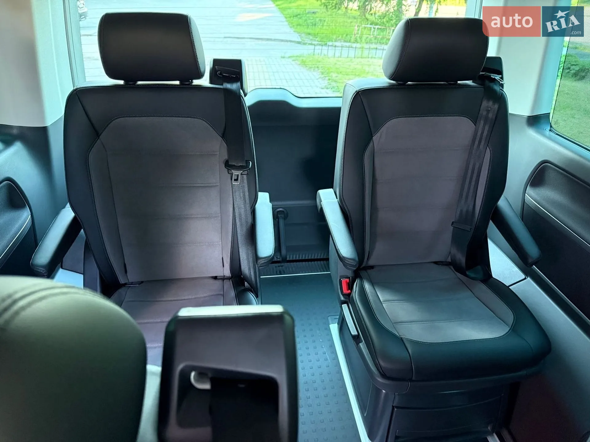 2022 Volkswagen Multivan - мініатюра 20