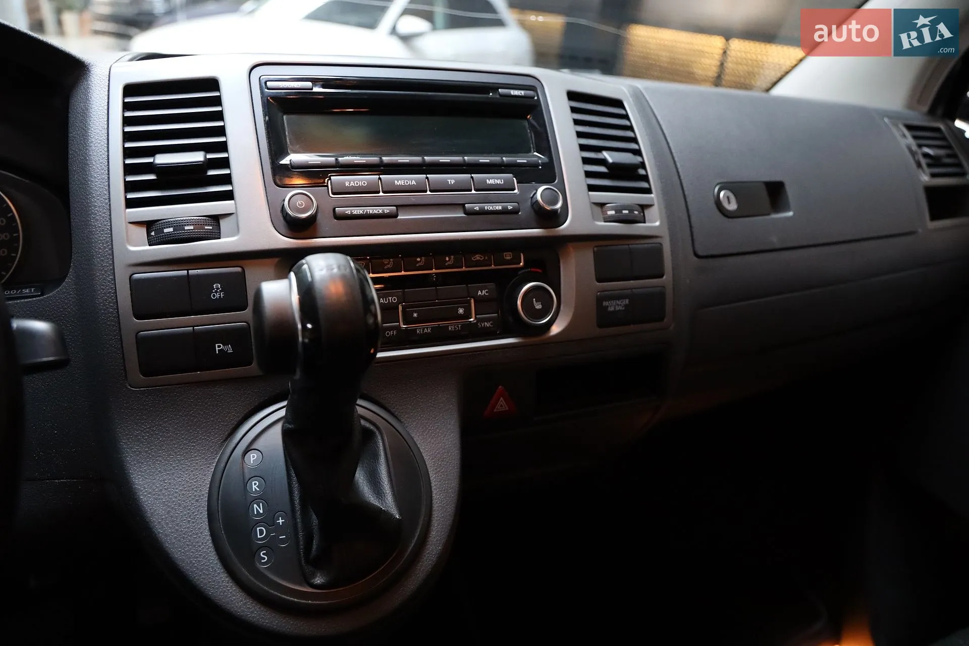 2015 Volkswagen Multivan - мініатюра 21