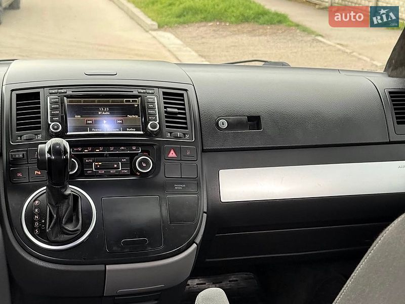 Минивэн Volkswagen Multivan 2012 в Днепре
