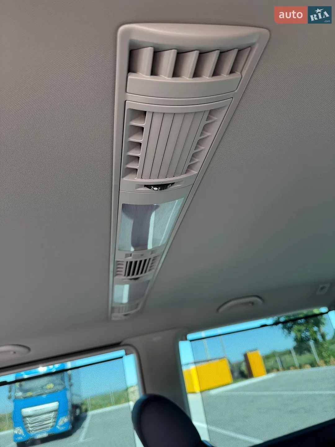 2021 Volkswagen Multivan - мініатюра 15