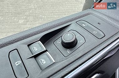 Минивэн Volkswagen Multivan 2020 в Ровно