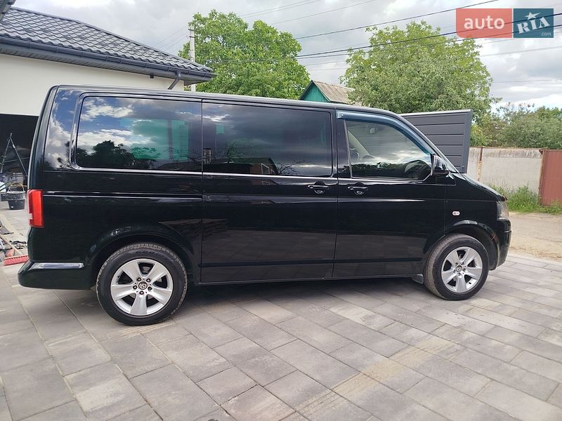 Мінівен Volkswagen Multivan 2014 в Києві