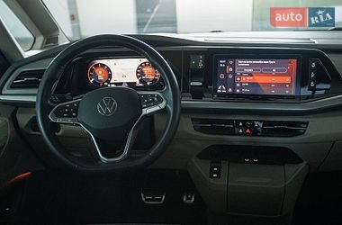 Минивэн Volkswagen Multivan 2024 в Черновцах