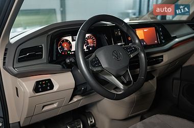 Минивэн Volkswagen Multivan 2024 в Черновцах
