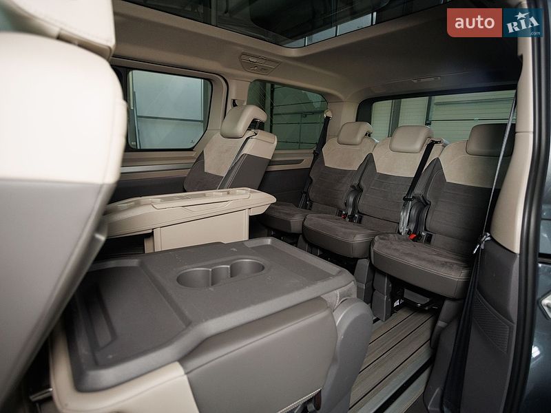 Минивэн Volkswagen Multivan 2024 в Черновцах