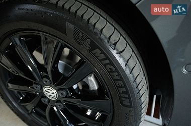 Минивэн Volkswagen Multivan 2024 в Черновцах