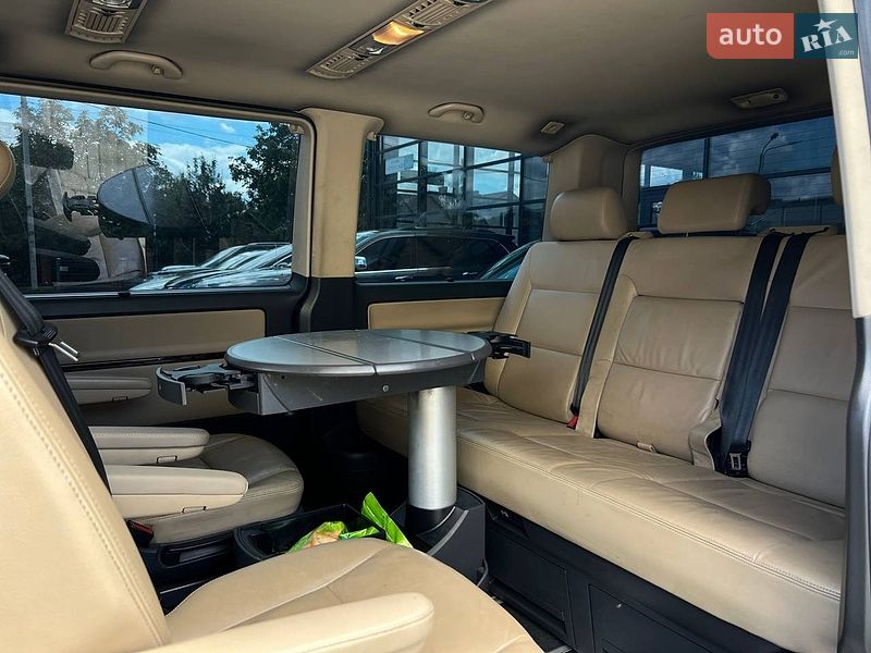 Минивэн Volkswagen Multivan 2011 в Ивано-Франковске