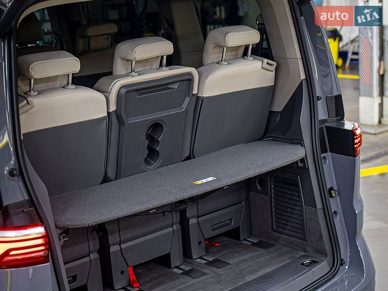 Минивэн Volkswagen Multivan 2022 в Черновцах