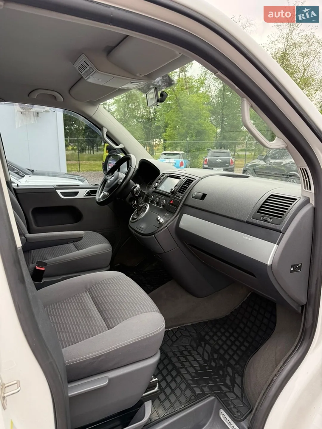 2010 Volkswagen Multivan - мініатюра 11