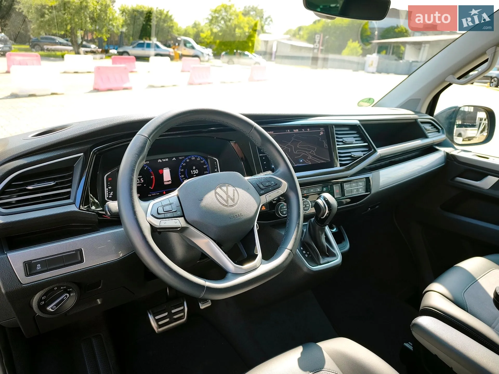 2022 Volkswagen Multivan - мініатюра 23