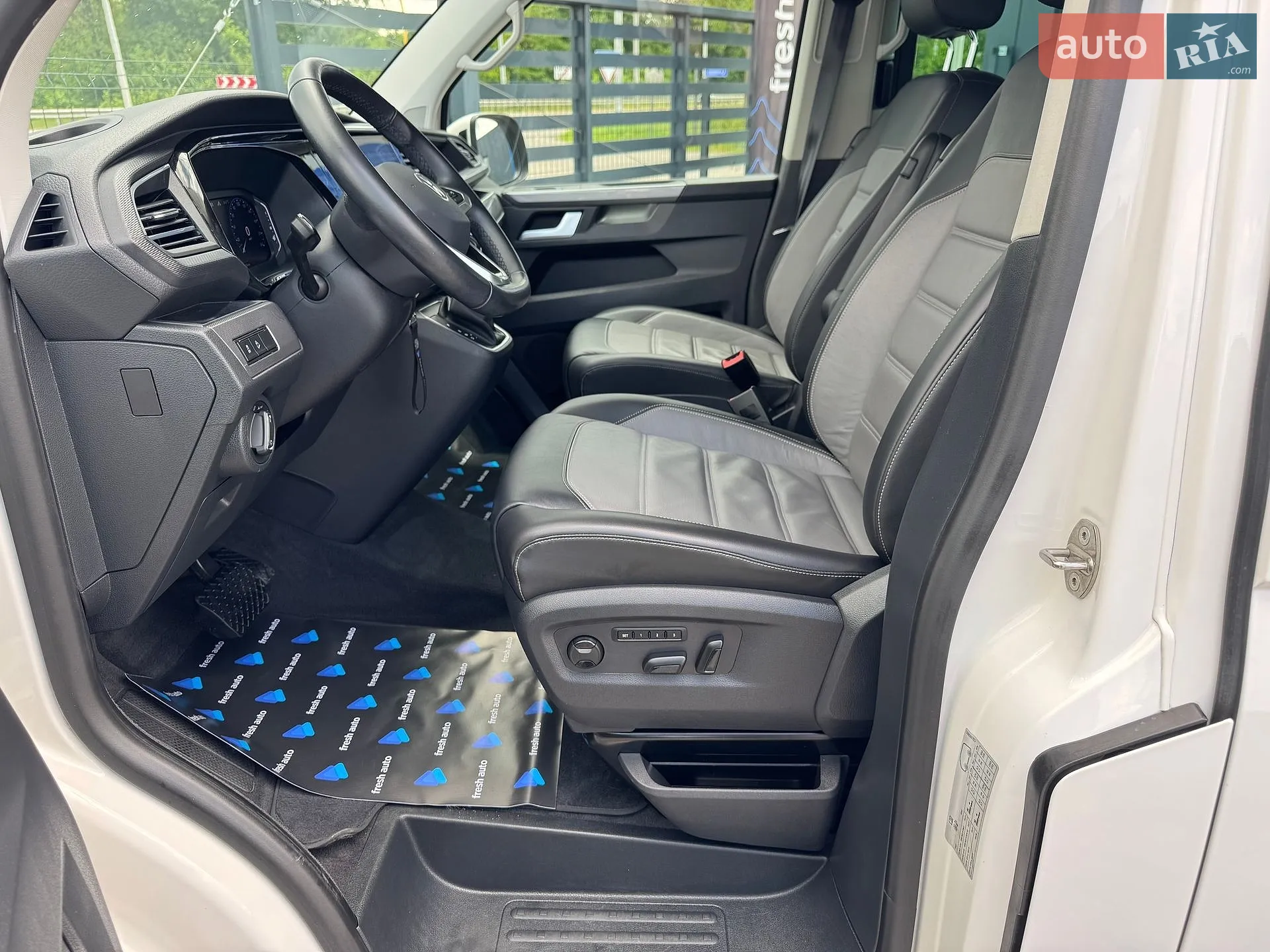 2021 Volkswagen Multivan - мініатюра 20