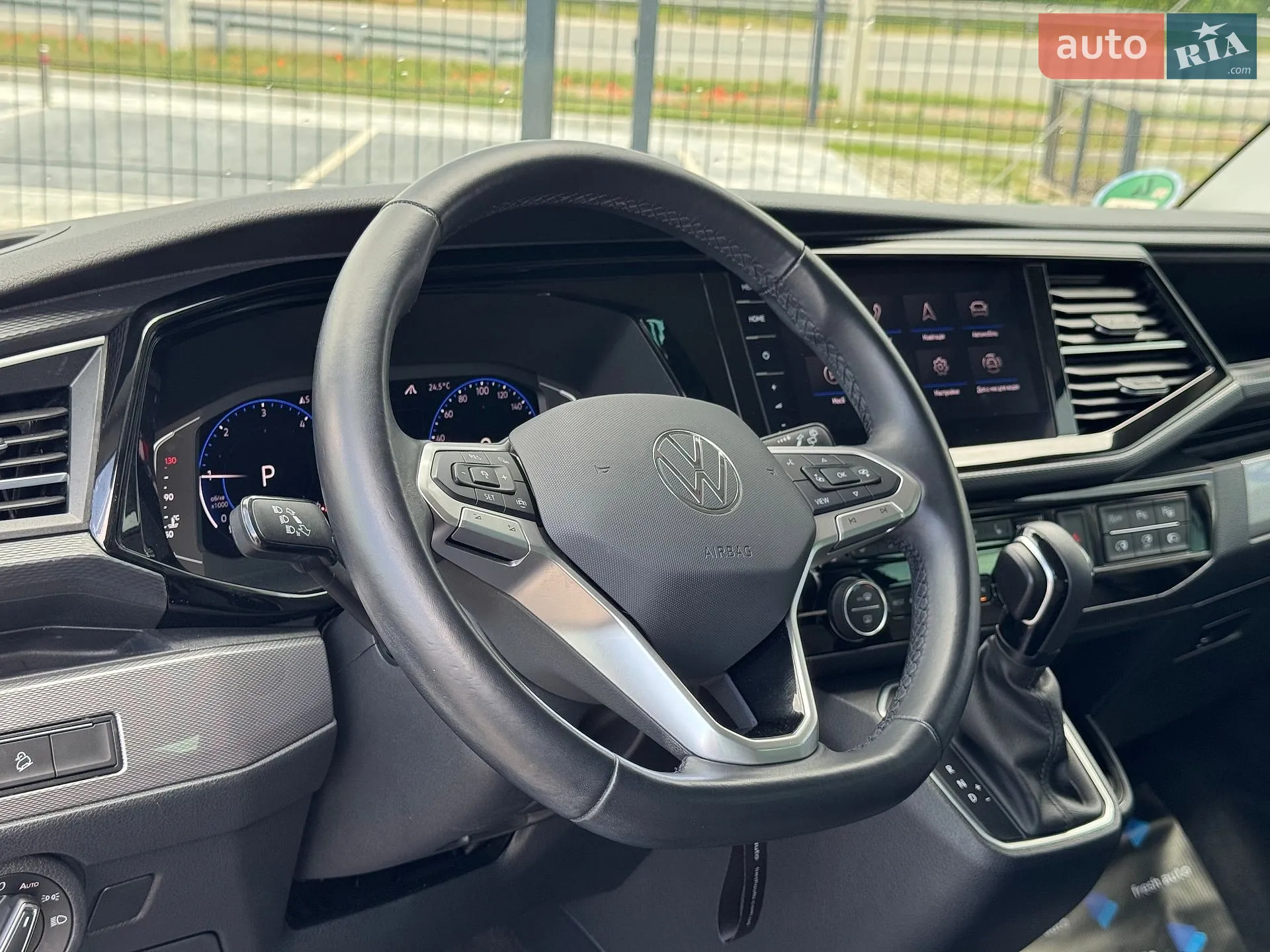 2021 Volkswagen Multivan - мініатюра 16