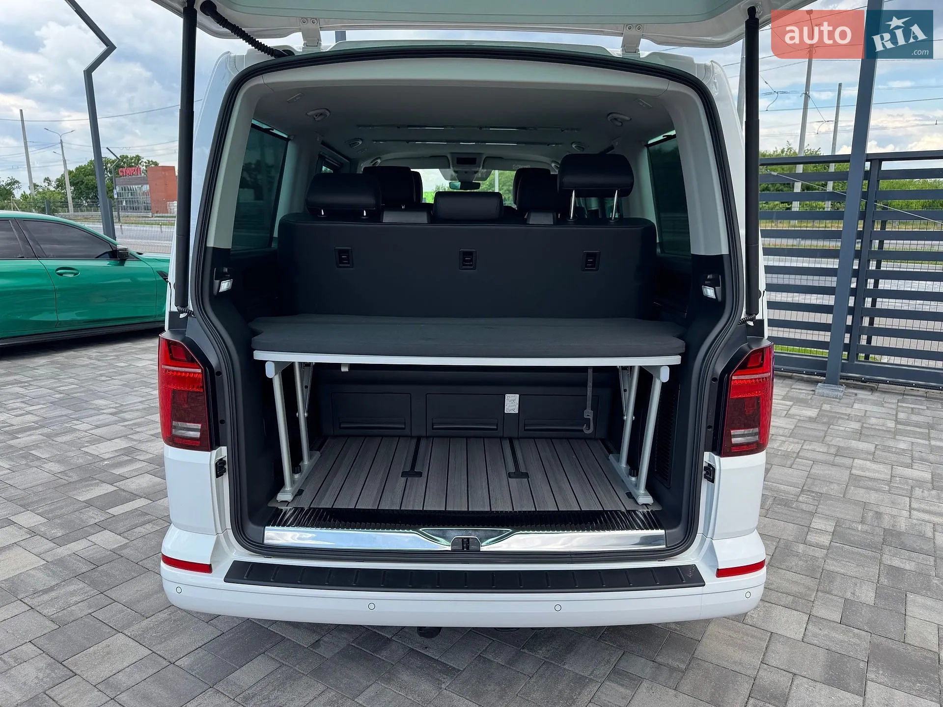 2021 Volkswagen Multivan - мініатюра 30