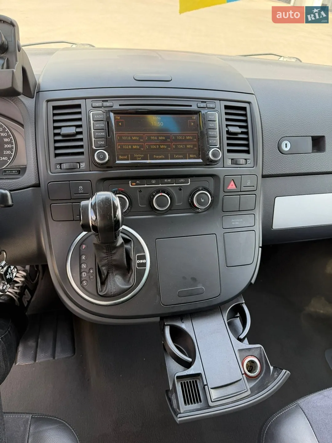 2010 Volkswagen Multivan - мініатюра 17