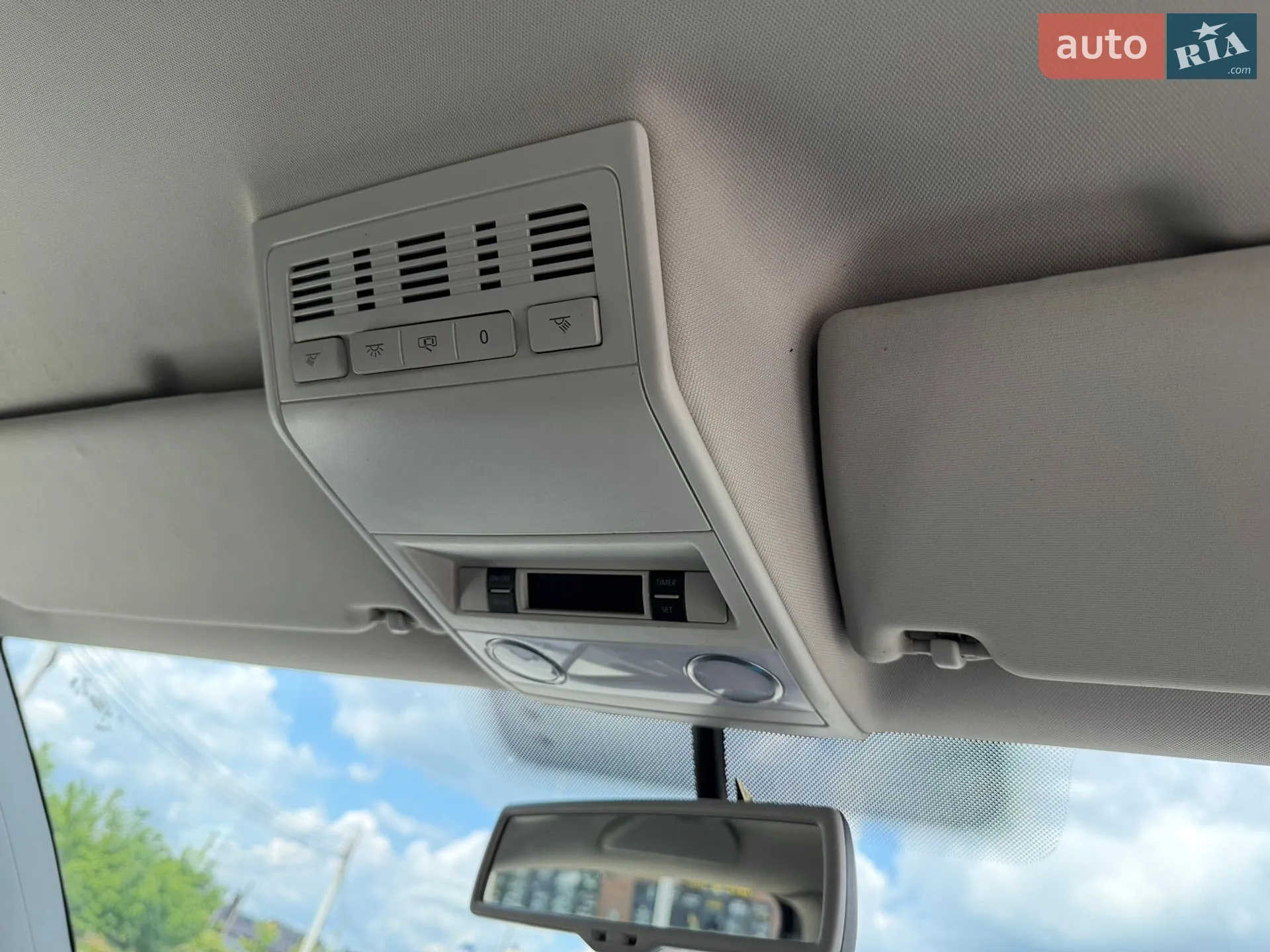 2010 Volkswagen Multivan - мініатюра 30