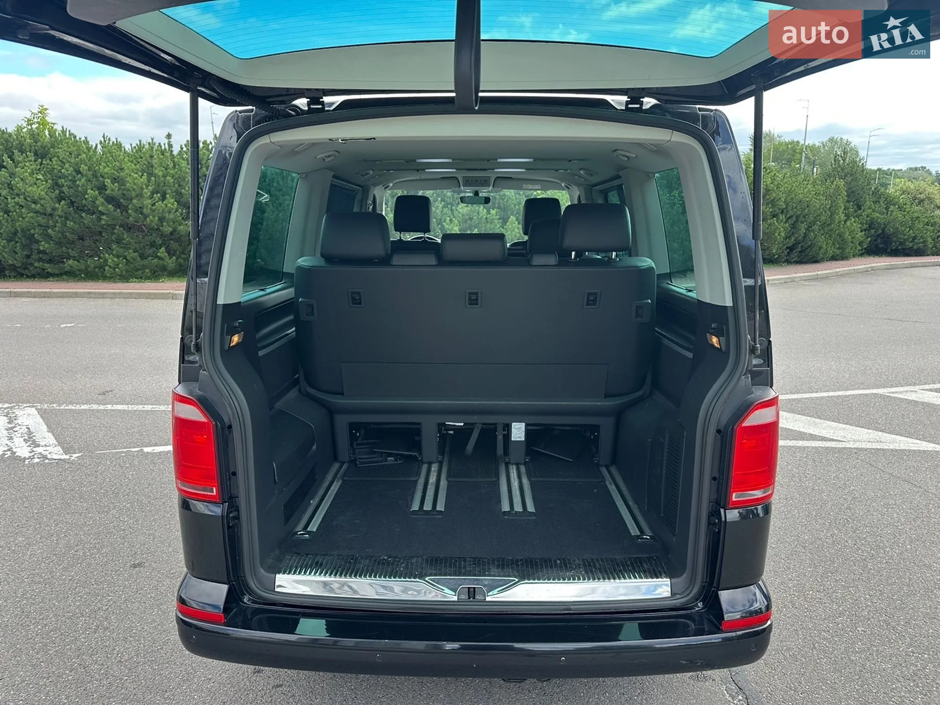 2018 Volkswagen Multivan - мініатюра 20