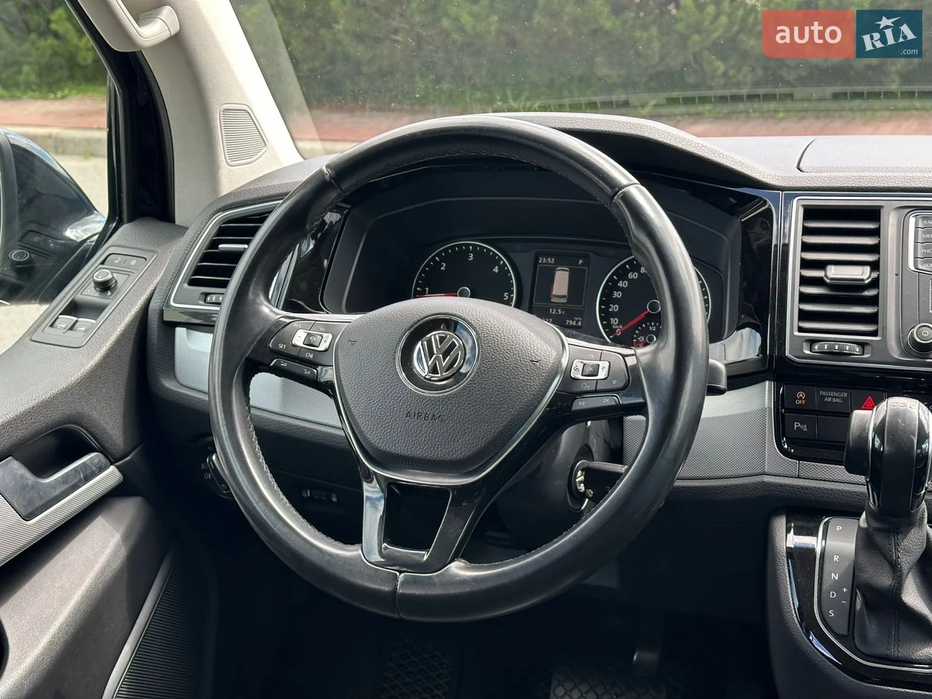 2018 Volkswagen Multivan - мініатюра 28