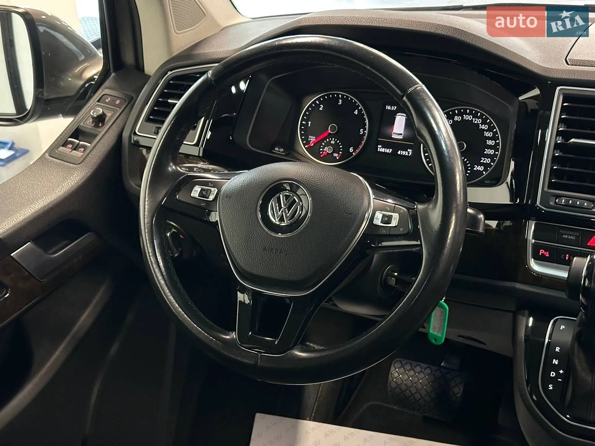 2017 Volkswagen Multivan - мініатюра 28