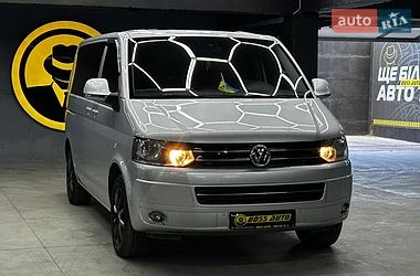Минивэн Volkswagen Multivan 2014 в Черновцах