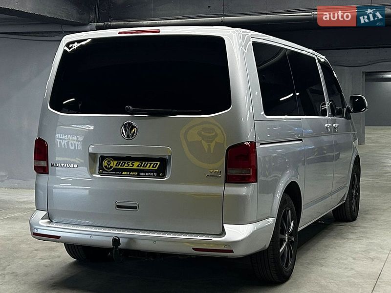 Минивэн Volkswagen Multivan 2014 в Черновцах