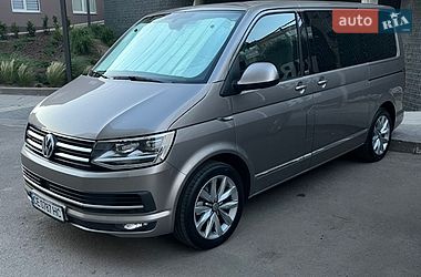 Минивэн Volkswagen Multivan 2015 в Львове