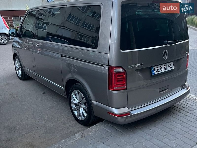 Минивэн Volkswagen Multivan 2015 в Львове