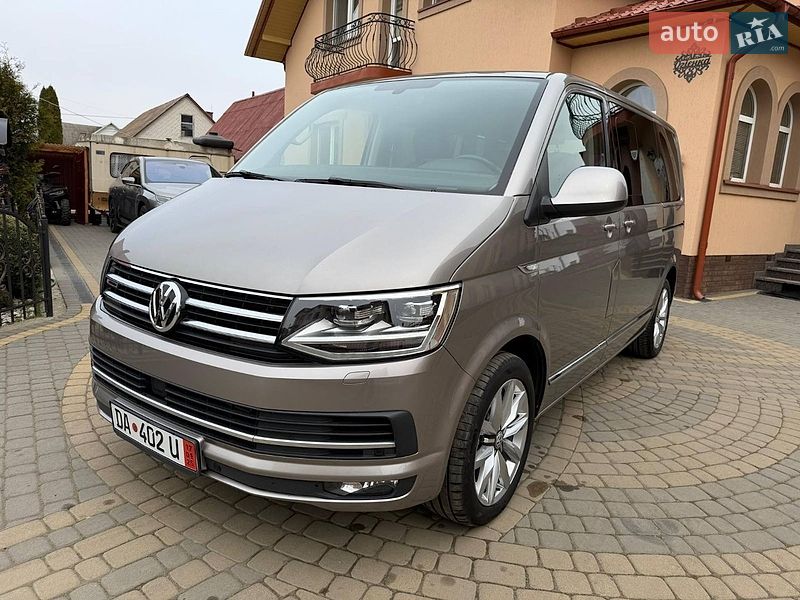 Минивэн Volkswagen Multivan 2015 в Львове