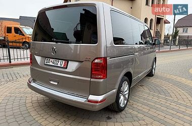 Минивэн Volkswagen Multivan 2015 в Львове