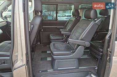Минивэн Volkswagen Multivan 2015 в Львове