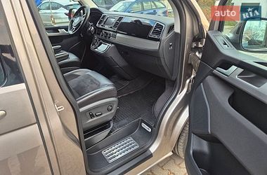 Минивэн Volkswagen Multivan 2015 в Львове