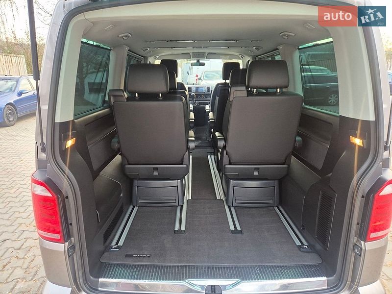 Минивэн Volkswagen Multivan 2015 в Львове