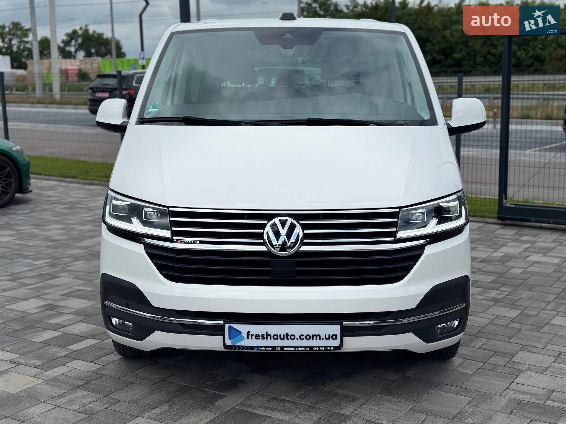 2021 Volkswagen Multivan - мініатюра 2