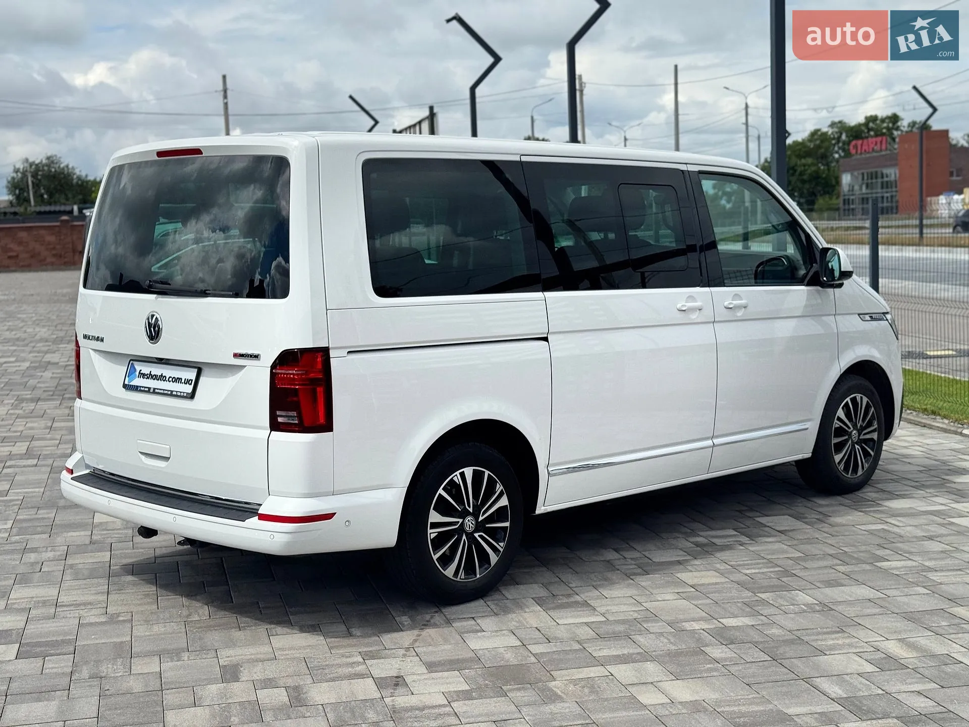 2021 Volkswagen Multivan - мініатюра 3