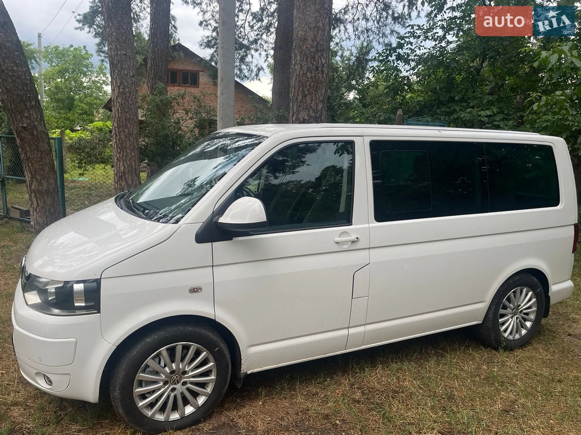 2010 Volkswagen Multivan - мініатюра 2