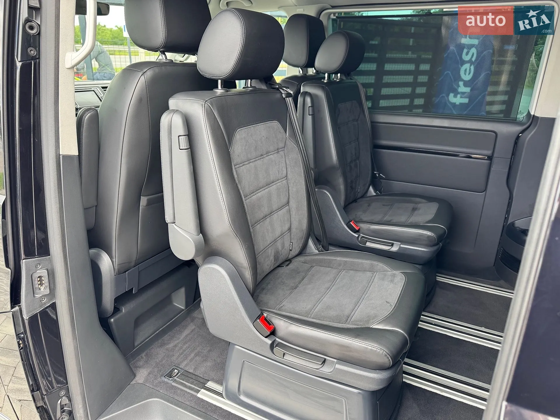 2019 Volkswagen Multivan - мініатюра 30