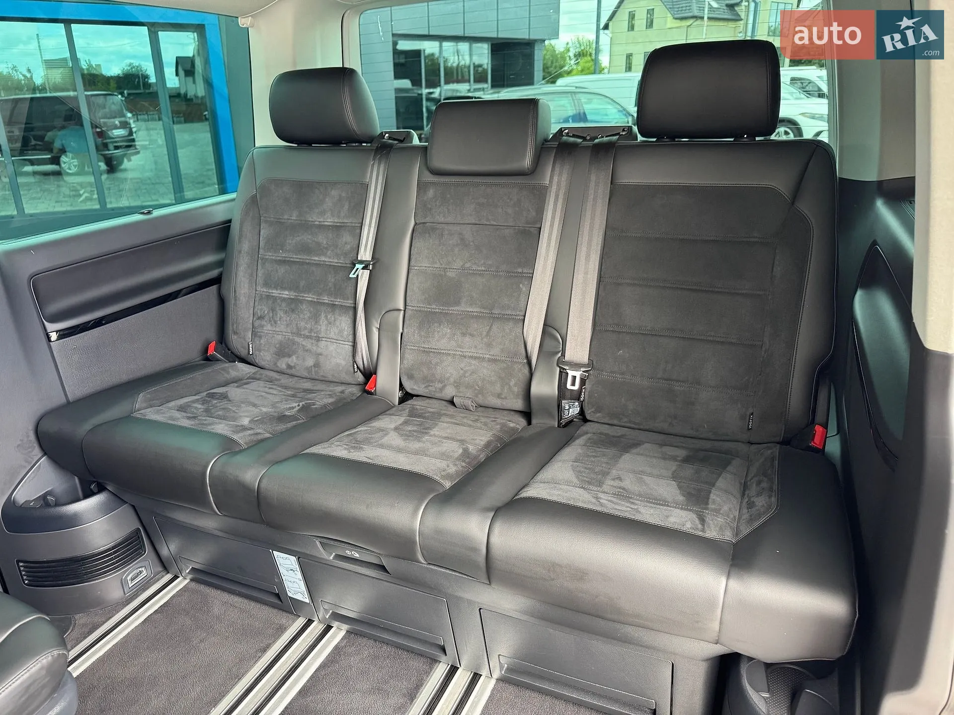 2019 Volkswagen Multivan - мініатюра 32