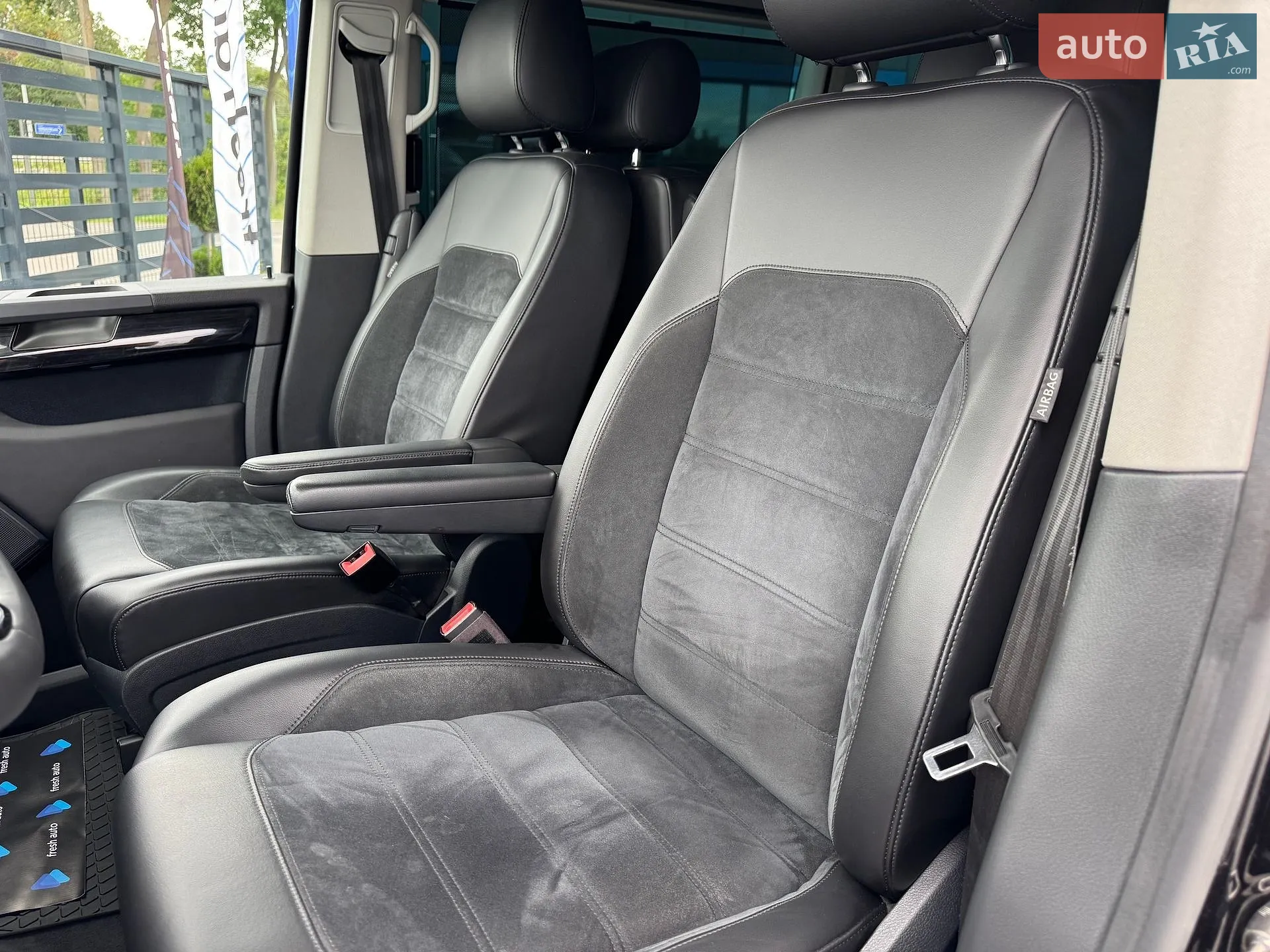 2019 Volkswagen Multivan - мініатюра 21