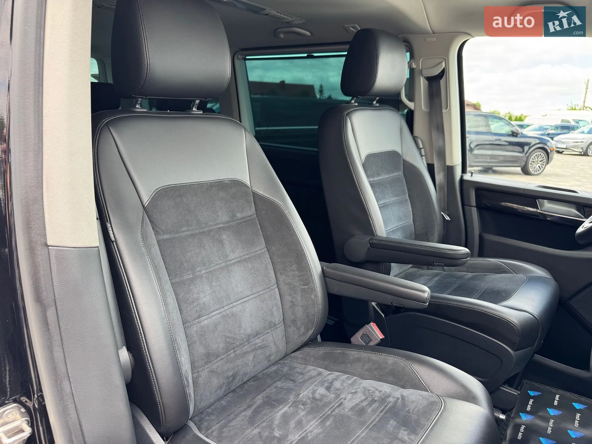 2019 Volkswagen Multivan - мініатюра 44