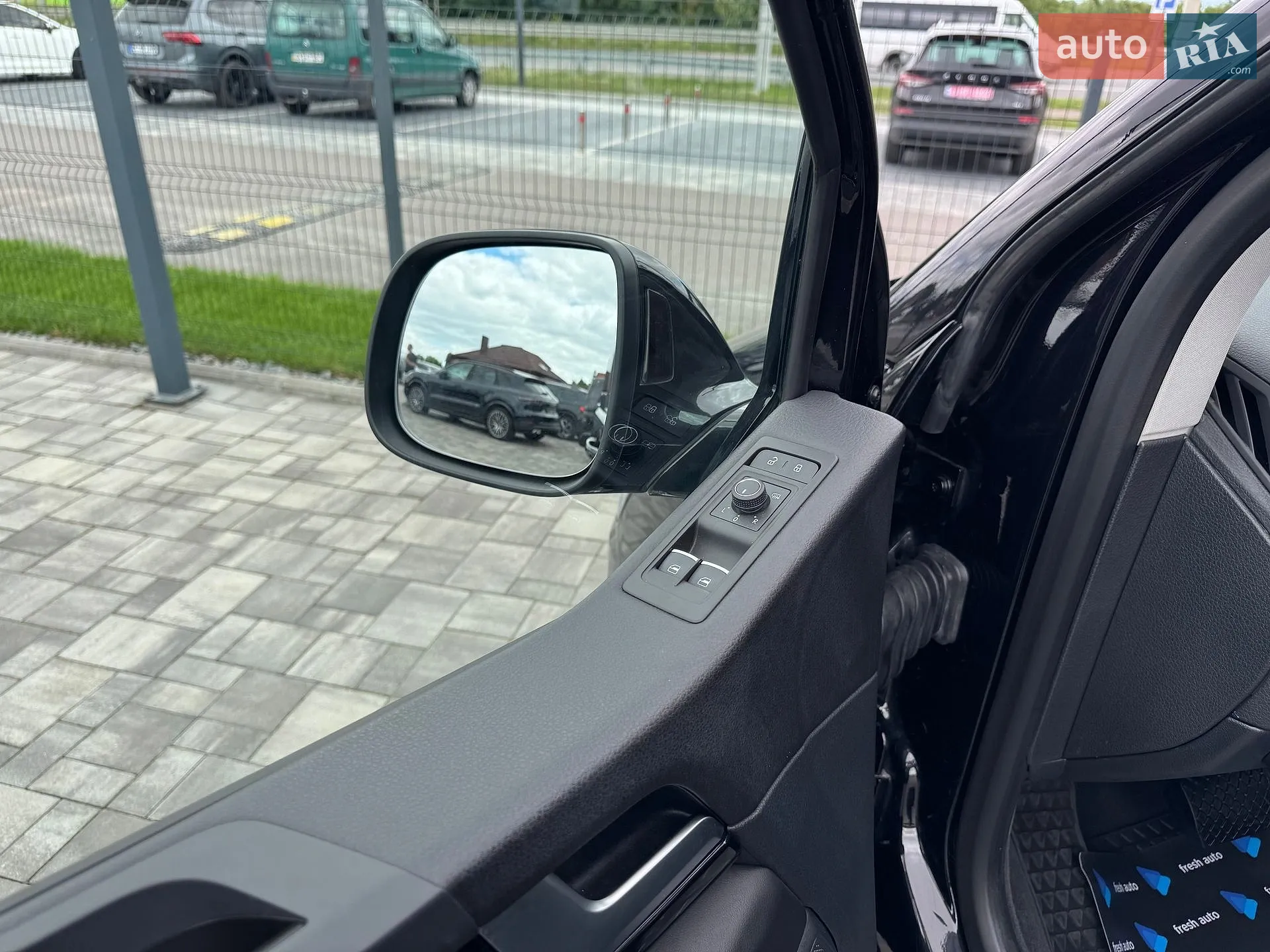 2019 Volkswagen Multivan - мініатюра 15