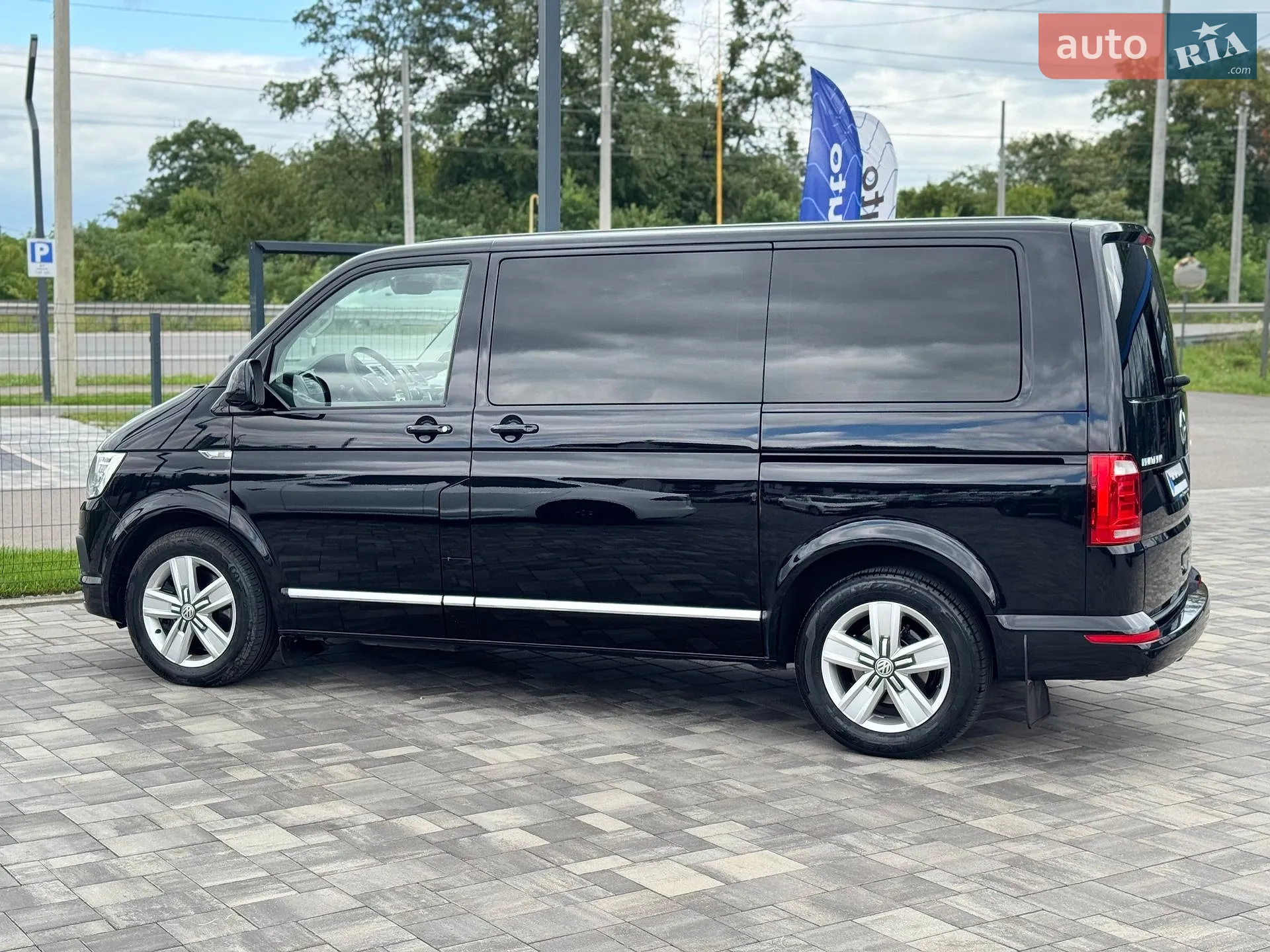 2019 Volkswagen Multivan - мініатюра 10