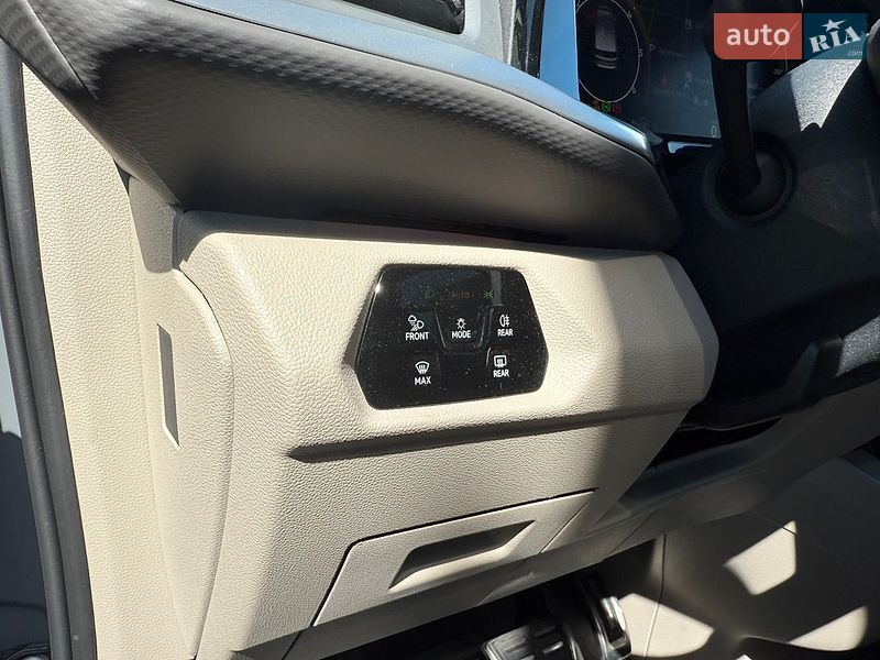 Минивэн Volkswagen Multivan 2024 в Хмельницком