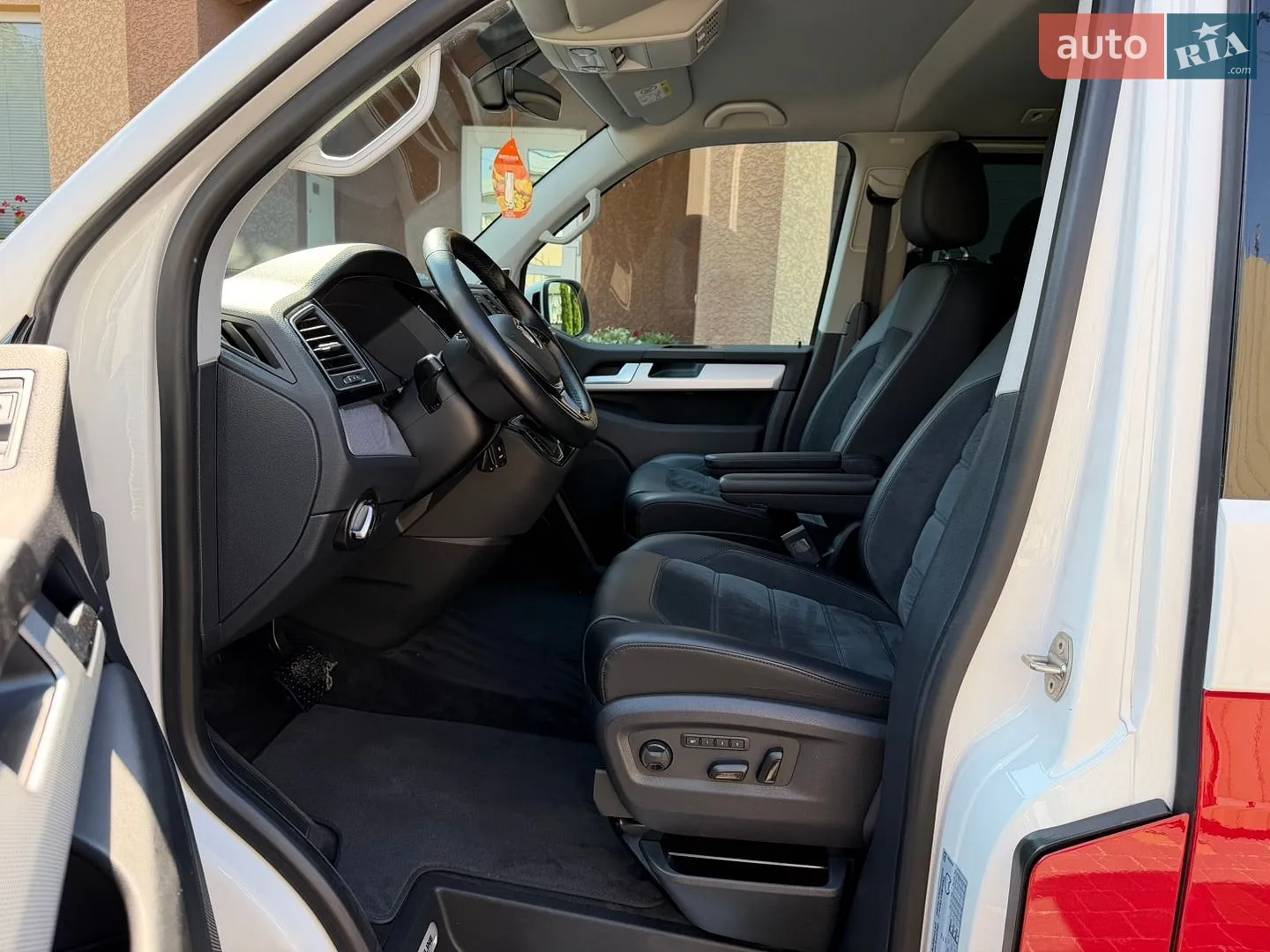 2017 Volkswagen Multivan - мініатюра 21
